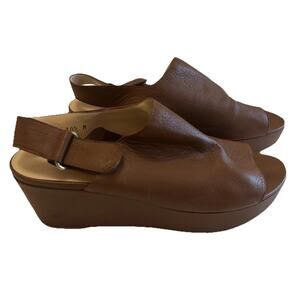 Stuart Weitzman Women’s Brown Leather OffSet Peep-Toe Platform Sandals 10.5 M